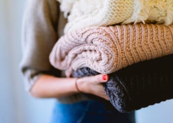 4 Ways to Make Safe Problem-Free Homemade Fabric Softener