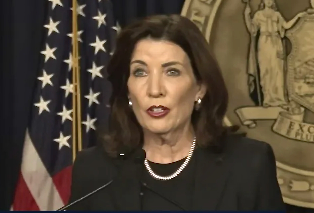 Man bites dog! NY Post praises Democratic governor