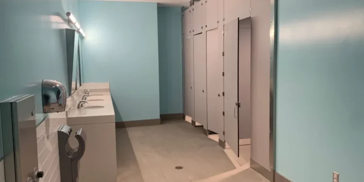 How to Unclog a Toilet -- Quick and Easy!