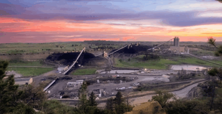 Senate GOP Nukes Biden-Era Rule Smothering Coal Production