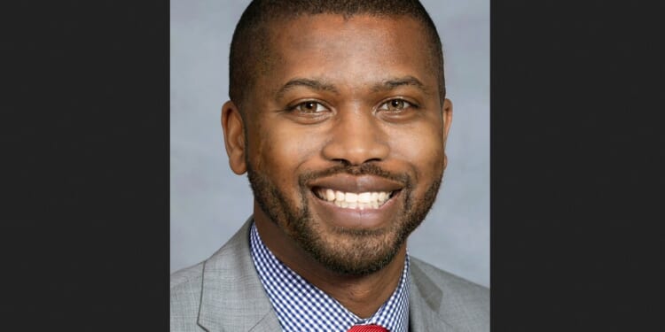 Which Democrats vote with Republicans on veto overrides?