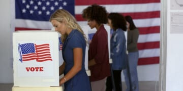 Progressives warn Democrats against alienating the left