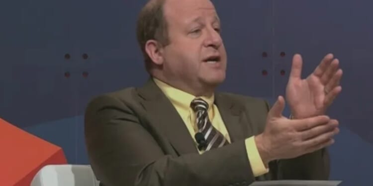 Democratic governor to back Trump school choice plan