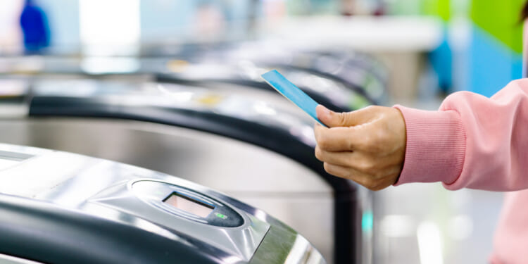 Rampant fare evasion by Metro customers and evasive plans of County leaders