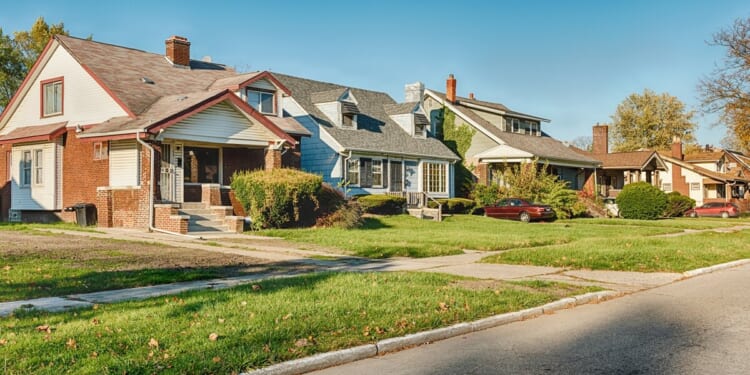 Some Detroiters pay high property taxes, others don’t – Mackinac Center