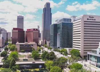 What Omaha Can Learn from Des Moines