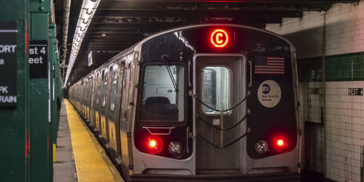 34-mta-workers-made-200k-in-overtime-in-2025
