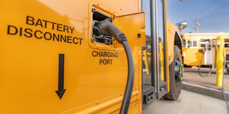 Electric school bus replacement plan makes you say watt? – Mackinac Center