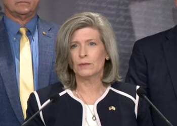 Feds don’t know if government is paying people on ‘do not pay’ list