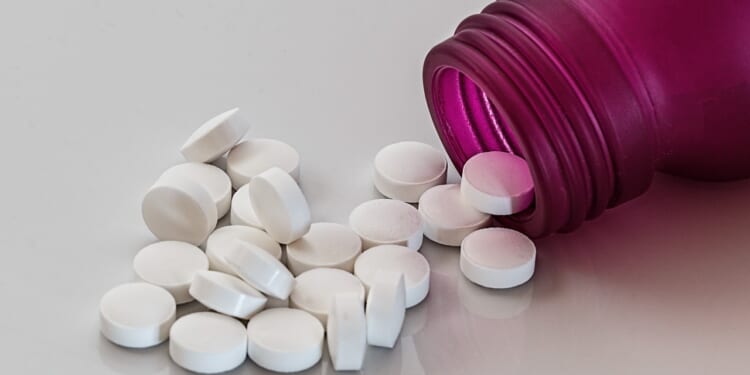 lawmakers-consider-hiking-fees-for-filling-prescriptions