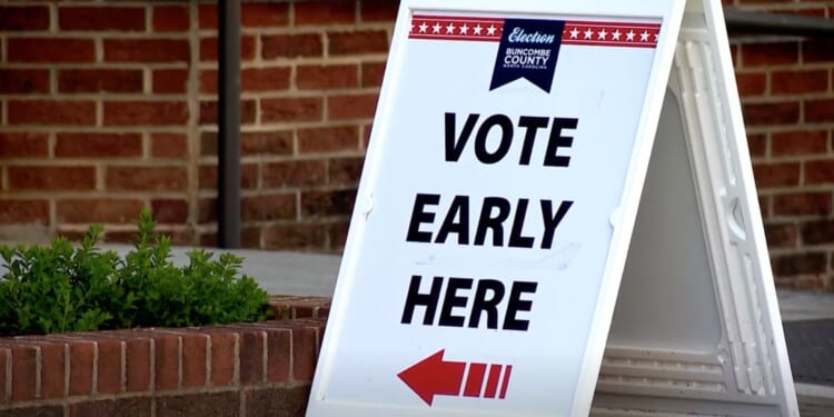 Is there an ideal number of early voting days?