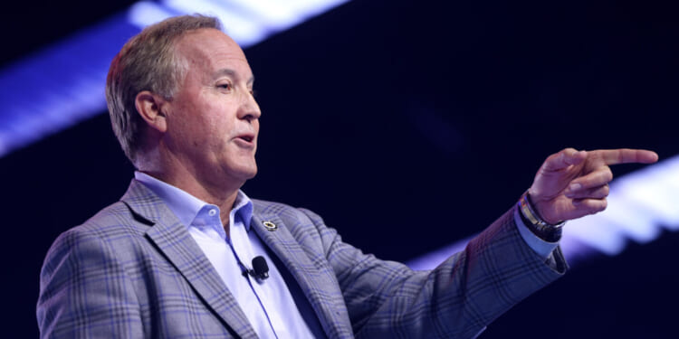 Noting a ‘smell of desperation’ among Texas Republicans